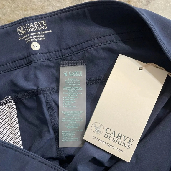 NWT Carve Designs NOOSA SHORT in NAVY size 12 UPF50+ Quick Dry 4 Way Stretch - Picture 2 of 9